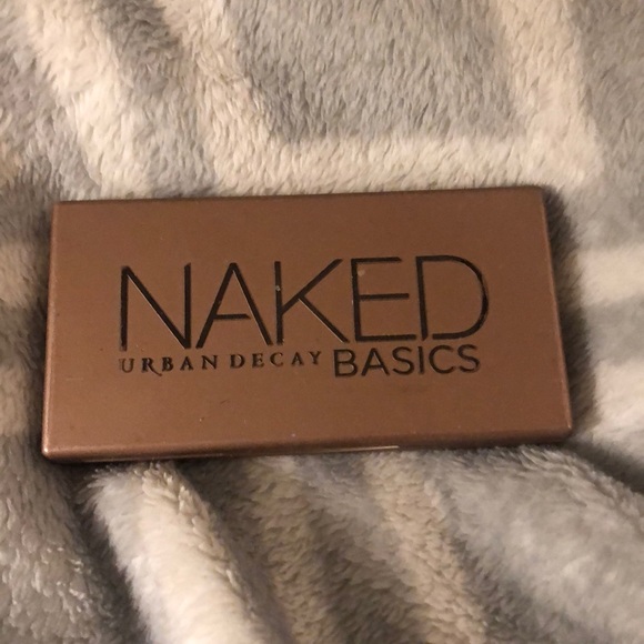 UD NAKED BASICS Palette - Picture 3 of 5